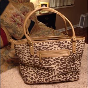 New Directions leopard bag